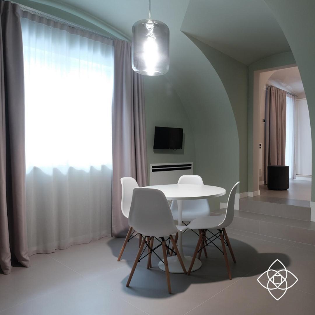 B&Bari, Via Cairoli, Le Case Di Aurelia Guesthouse Εξωτερικό φωτογραφία